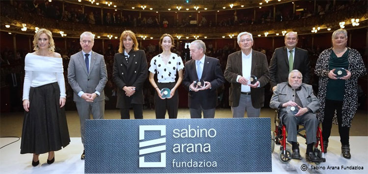 Armando Llanos y Antton Valverde, Premios Sabino Arana