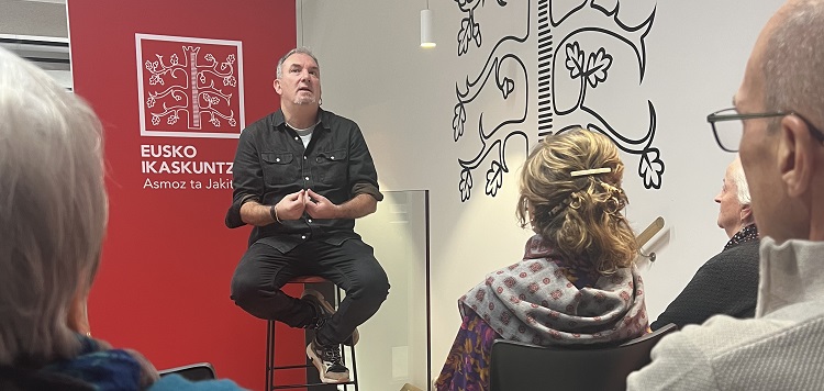 KulturAhotsak: sobre la identidad