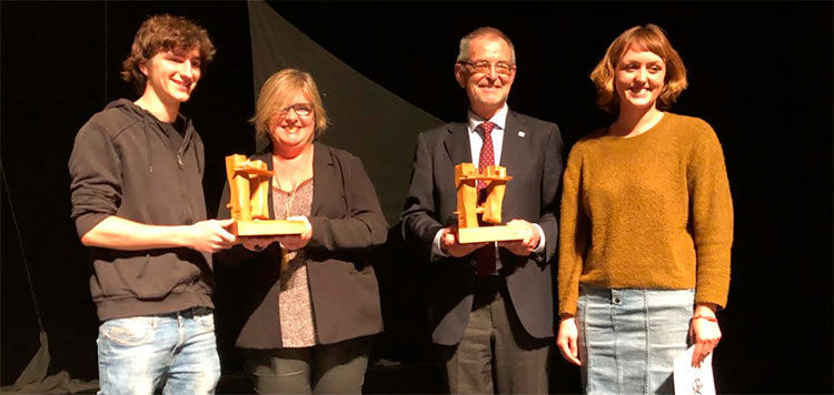 Eusko Ikaskuntza recoge el premio Ibilbideari Elkar Saria 2019