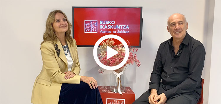 Solasaldiak: Gloria Totoricagüena y Iñaki Goirizelaia