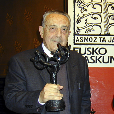 2001. José Ignacio Tellechea Idígoras
