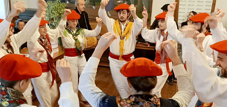 Eusko Ikaskuntza-Donibane Lohizuneko Musika Sarien banaketa