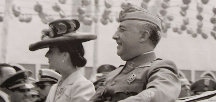 El franquismo se fue de fiesta