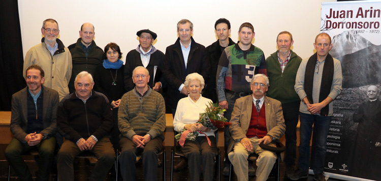 El Lehendakari de Eusko Ikaskuntza, Iñaki Dorronsoro, acudió al homenaje que se celebró en honor a Juan Arin Dorronsoro