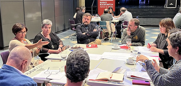 Kulturan parte hartzeko politikak: azken txostena