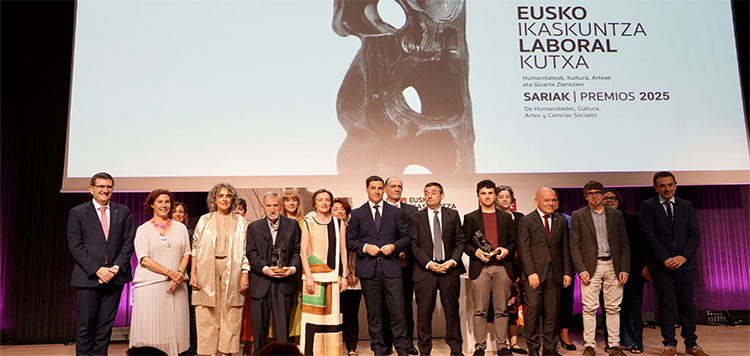 Ética, compromiso cívico y creación musical, protagonistas de los Premios Eusko Ikaskuntza-LABORAL Kutxa 2025
