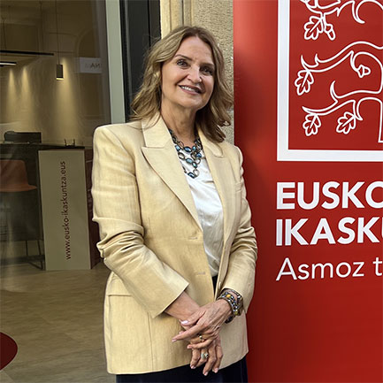 2025. Gloria Totoricag&uuml;ena Egurrola