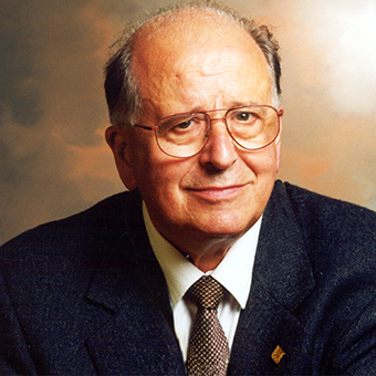 2001. Juan Garmendia Larrañaga